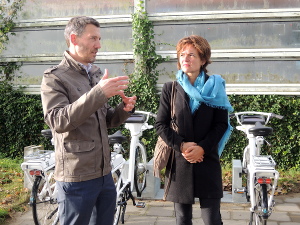 Opening eerste deelfietsstation in Maarssen